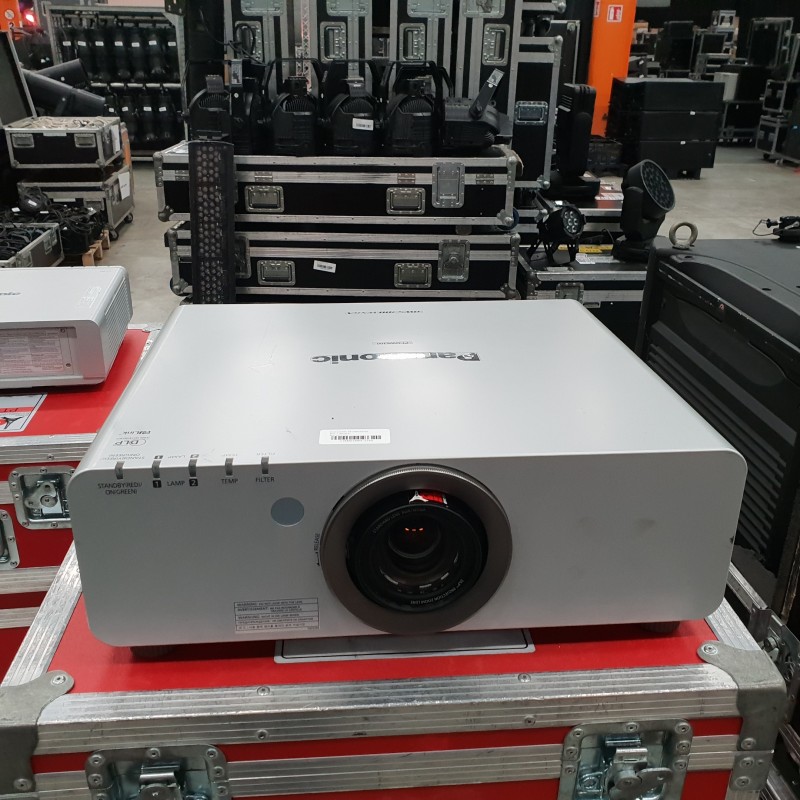 PANASONIC PT-DW6300 ES + opt. Standard