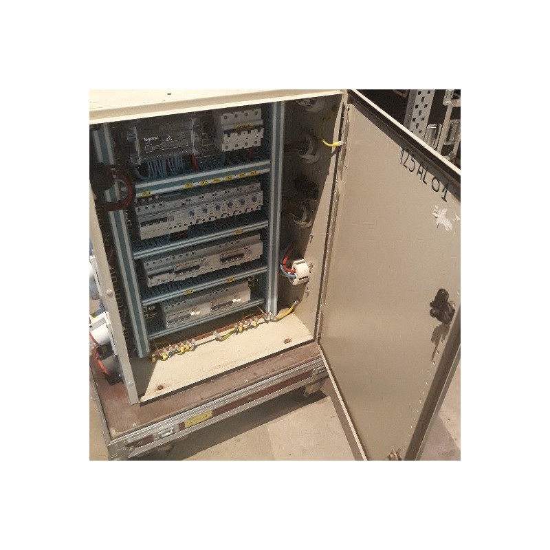 A125T04 CABINET 125T / 1x63T + 5x32T + 2x32M + 4x16A