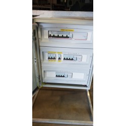 A125T08 ARMARIO 125T / 2x63T nuevo
