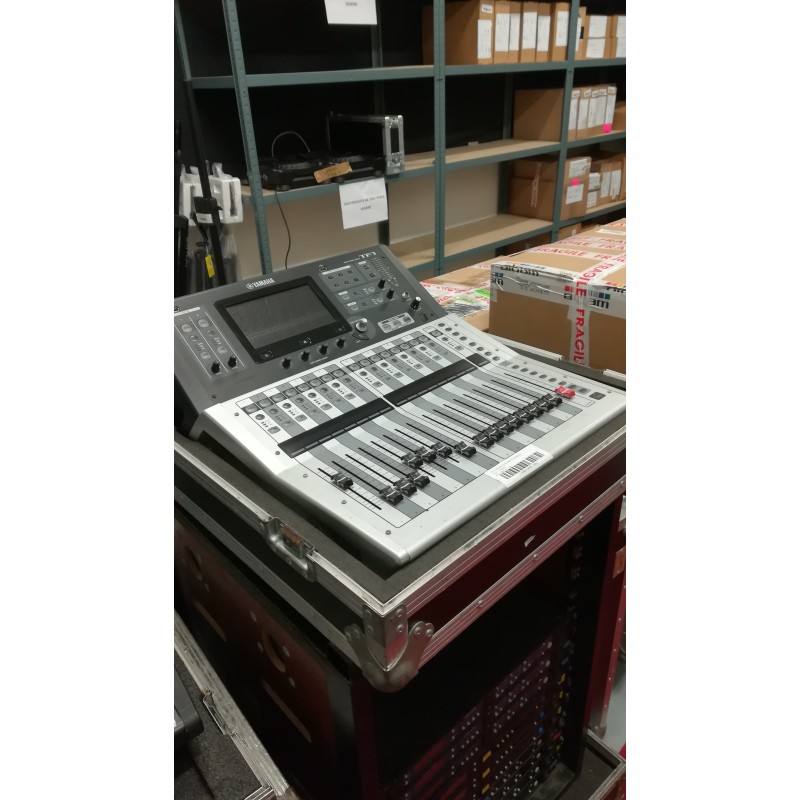TF1 YAMAHA CONSOLE NUMERIQUE