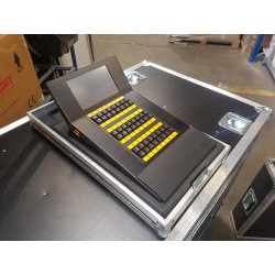 DOT 2  XL-F CONSOLE MA LIGHTING
