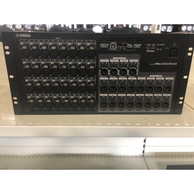 RIO3224-D BOITIER DE SCENE  YAMAHA