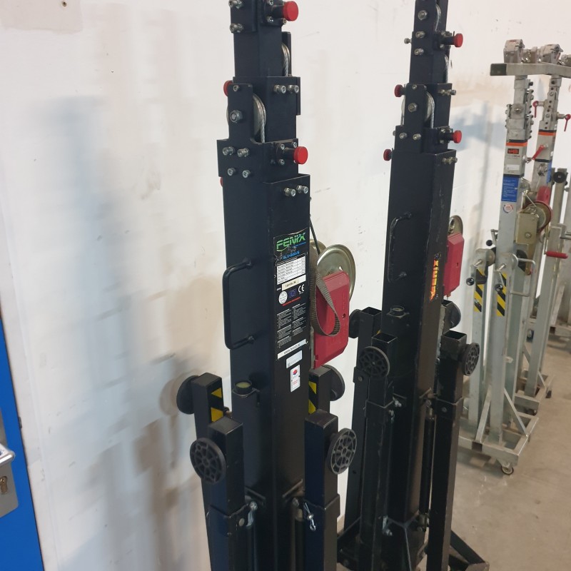 ELV-300/6 - Cabrestante pie elevador 6m 10 /300kg FENIX -