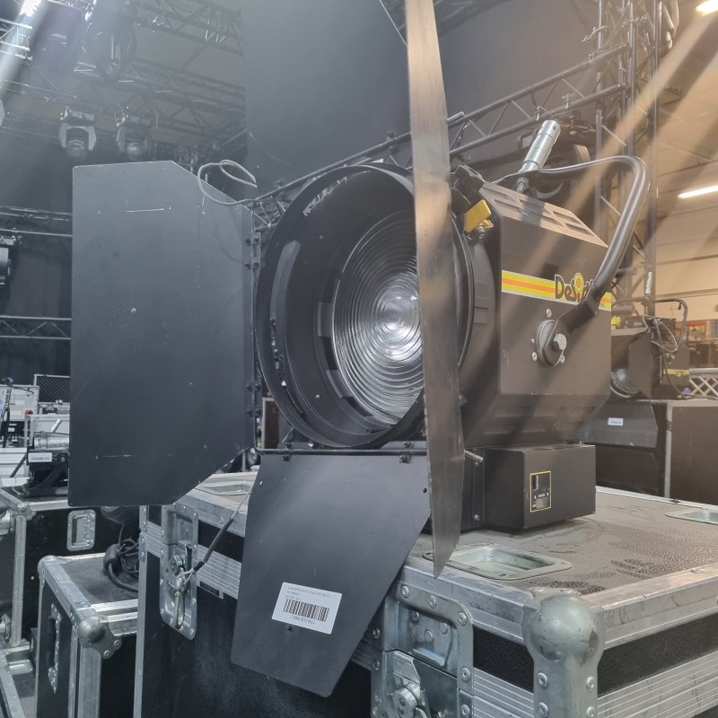 LEONARDO LED 320 - Fresnel LED 120w 5600K DESISTI