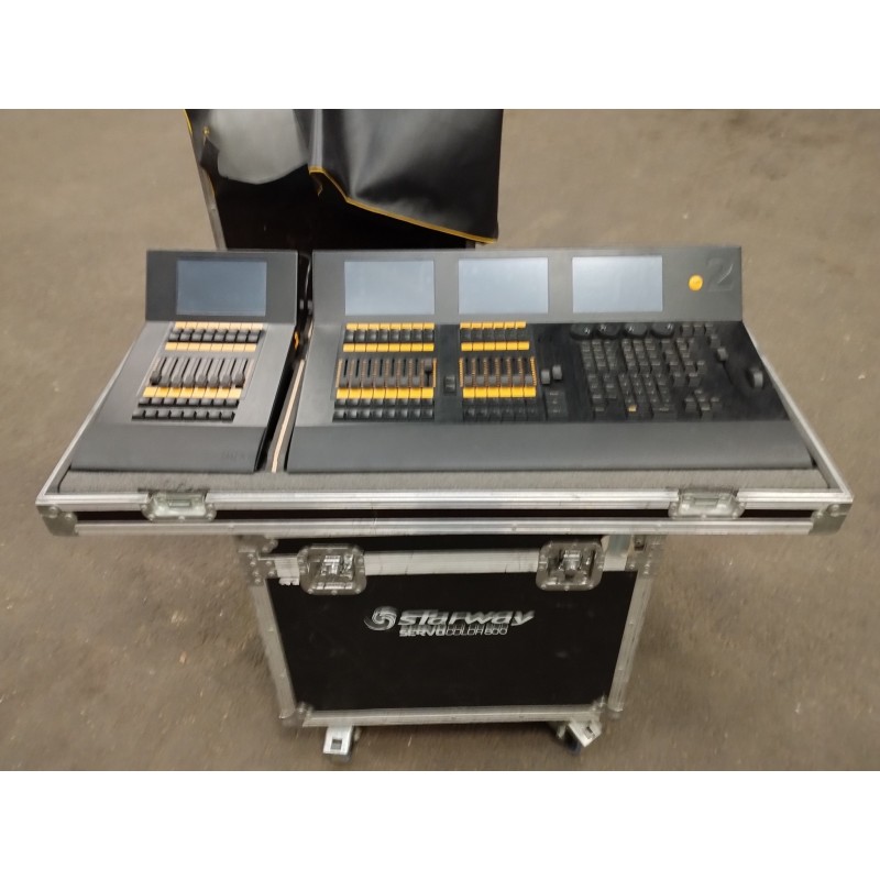 DOT 2 XL-F + FADER WING EXTENSION CONSOLE MA LIGHTING