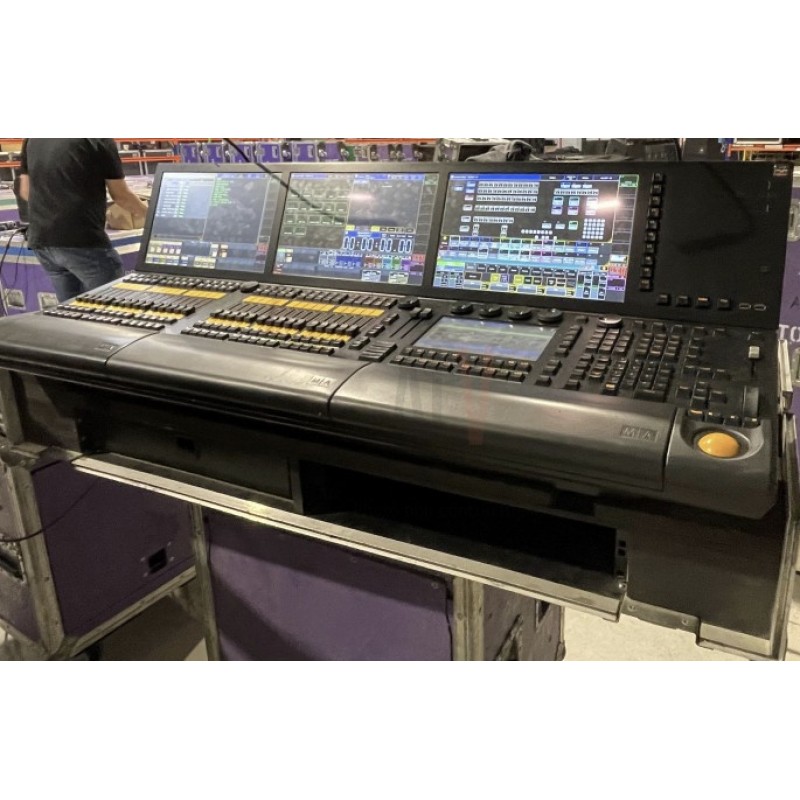 FULL SIZE  2 CONSOLE MA LIGHTING 