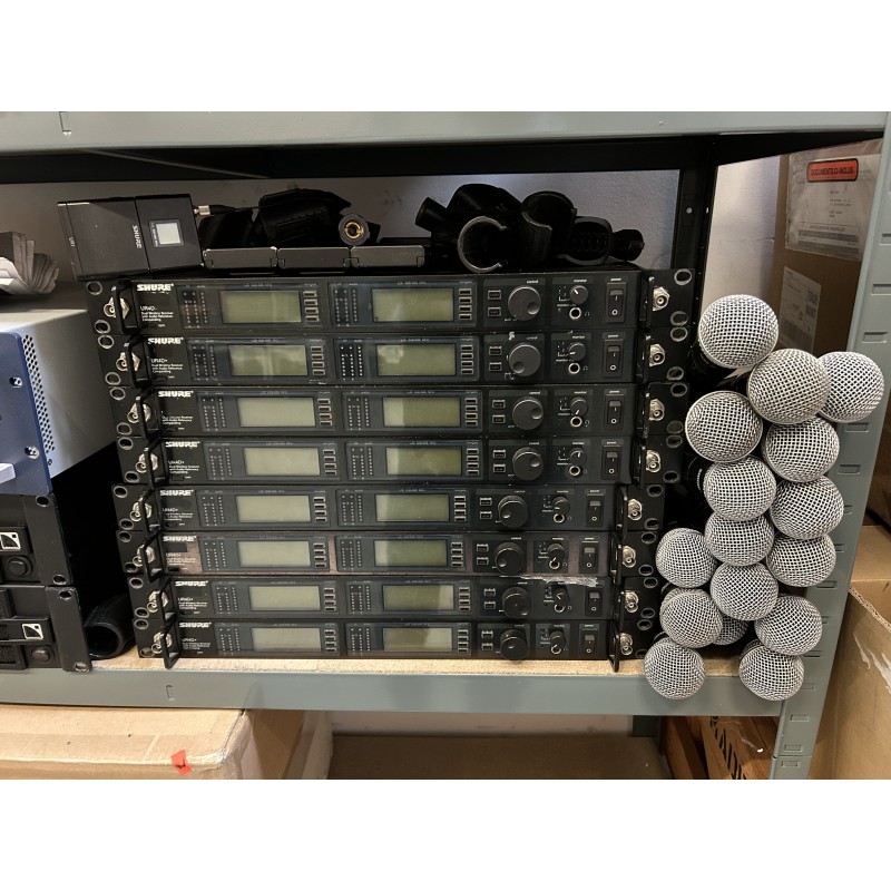 UR4D ( L3E ) + UR2 x 2 SM 58 + 2 x UR1 HF SHURE UR4D ( L3E ) + UR2 x 2 SM 58 + 2 x UR1 HF SHURE