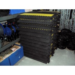 LOT DE 50  x PASSAGE DE CABLE 5 CANAUX TELMA 
